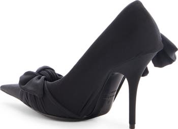 Knot Pointed Toe Pump