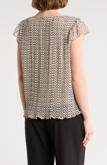 Adrianna Papell V-neck Flutter Sleeve Chiffon Top In Pale Bone Double Chain