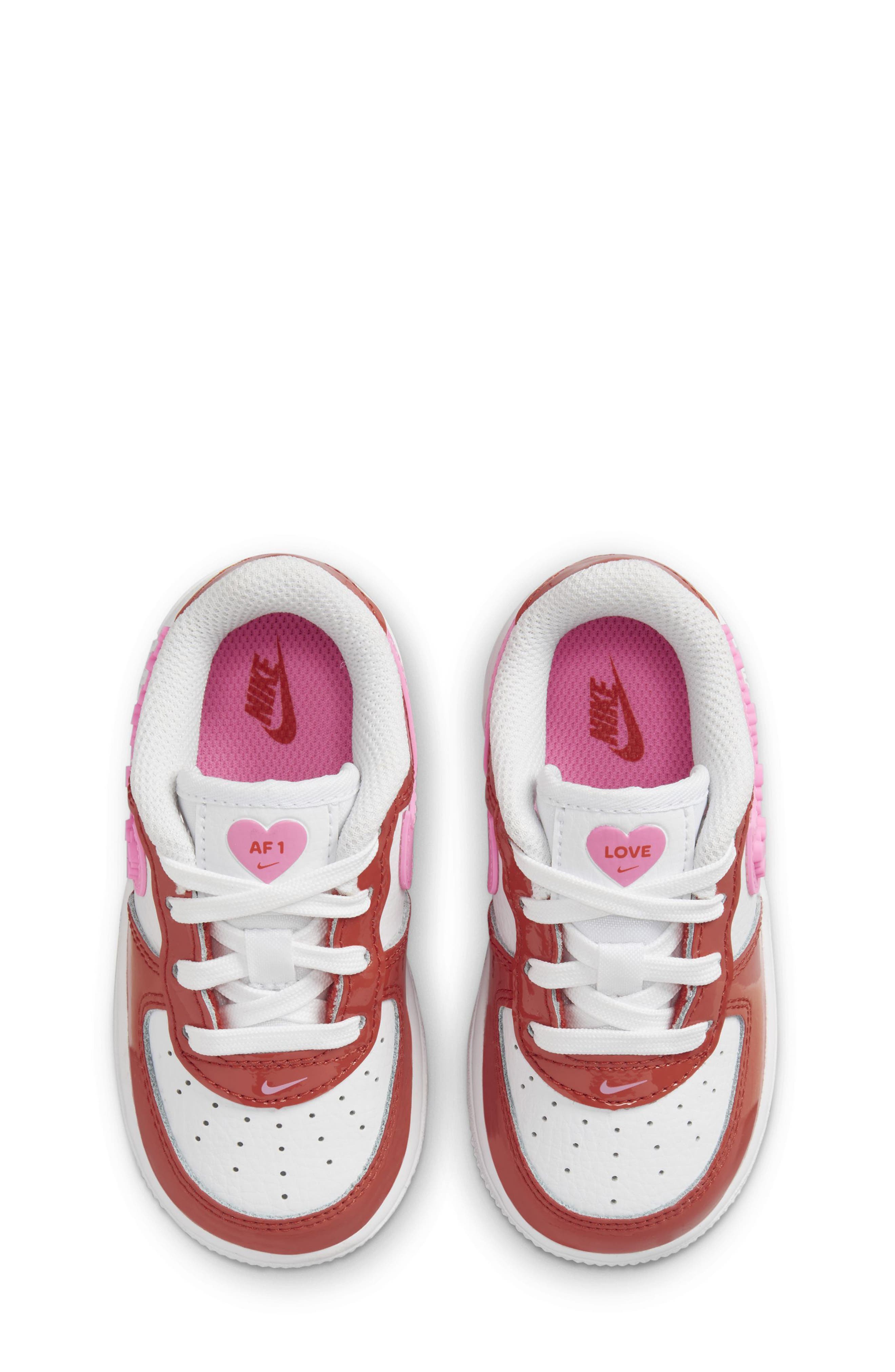 Nike Force 1 LV8 3D Hearts Basketball Sneaker, Alternate, color, 