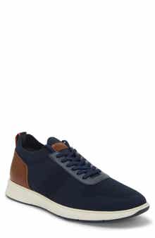 Vince Camuto Kael Low Top Sneaker