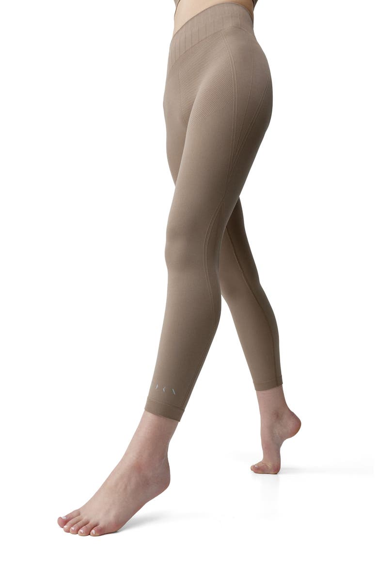 Annapurna Seamless 7/8 Sports Legging, Alternate, color, Taupe