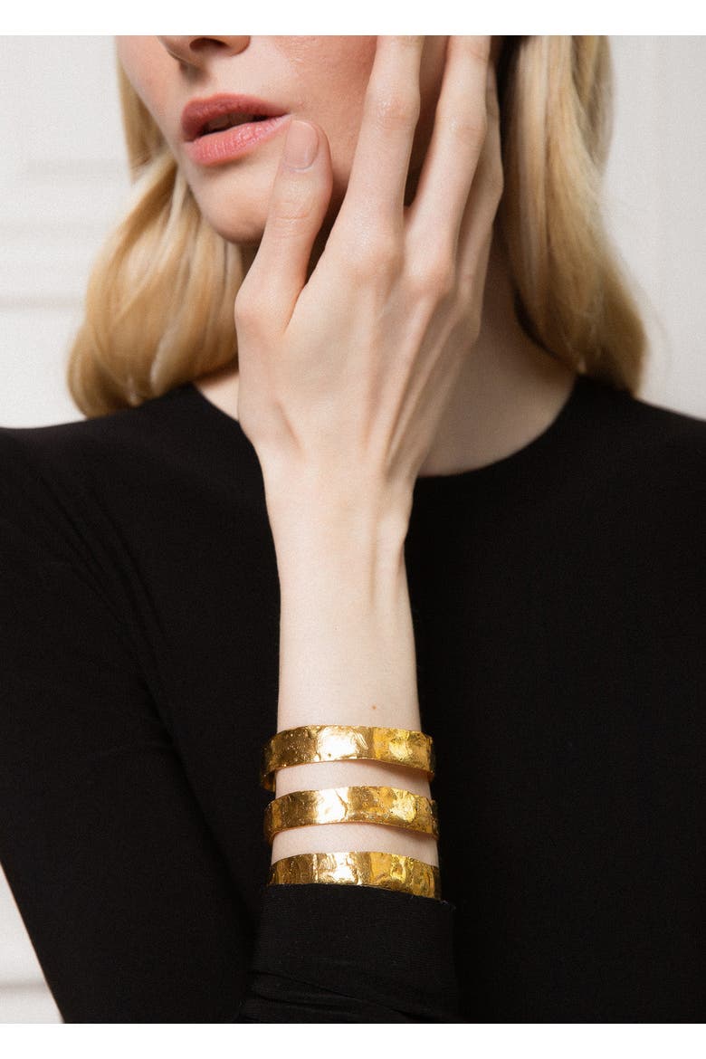 Bianca Cuff, Alternate, color, GOLD