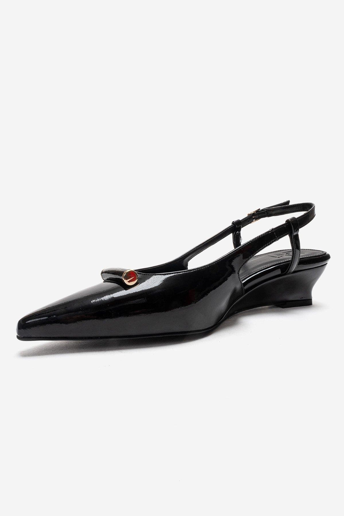 Prologue Shoes Vhea Slingback Pump, Alternate, color, Black