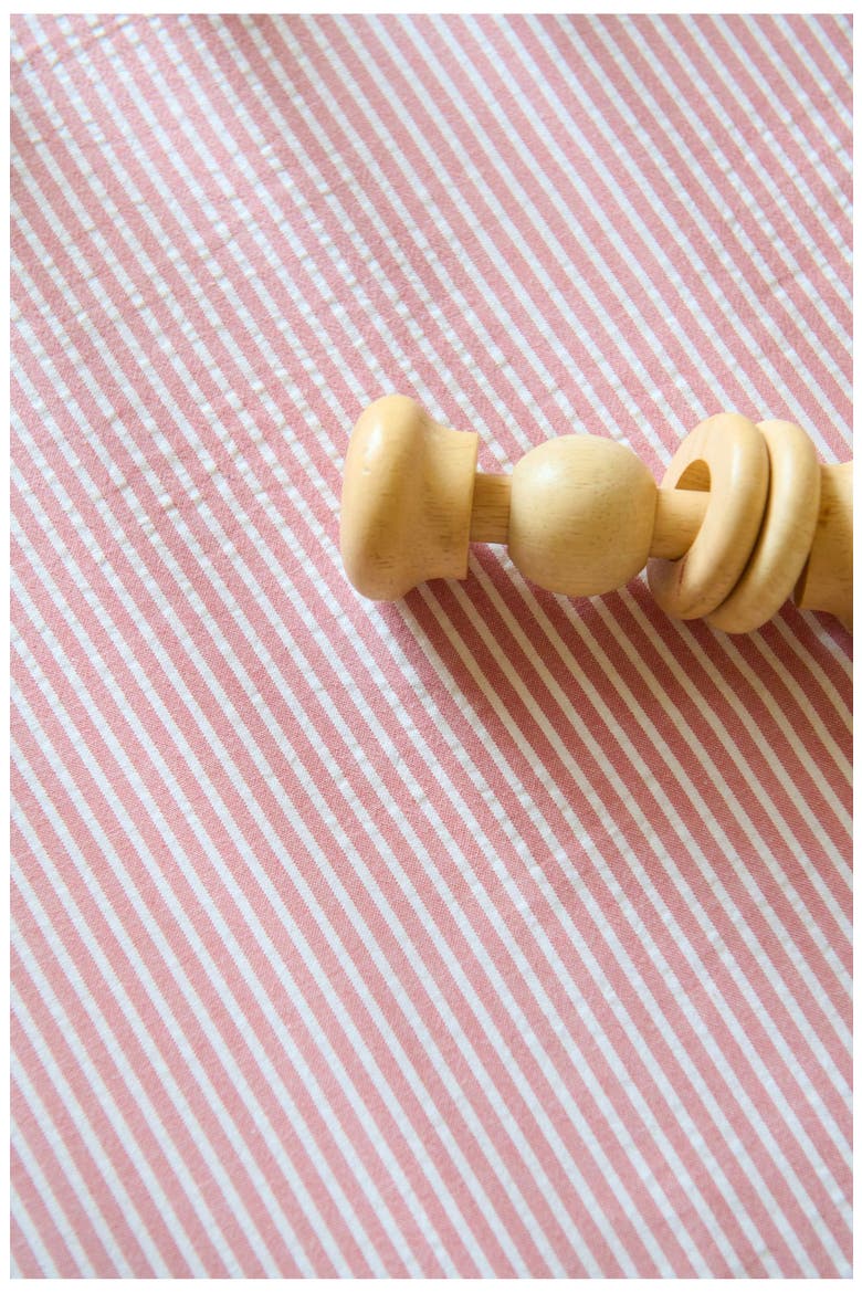 Organic Cotton Seersucker Crib Sheet, Alternate, color, ANCHOR RED
