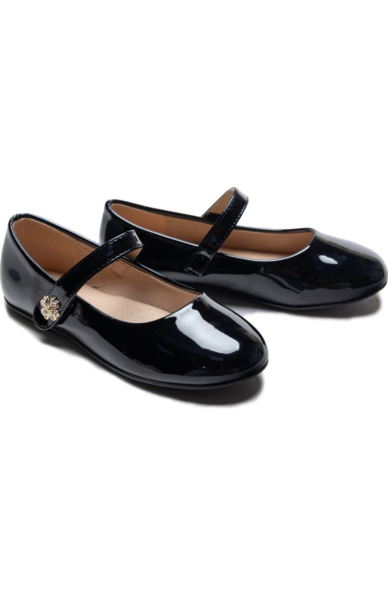 Tulleen Maleia Clover Charm Flats, Alternate, color, Black