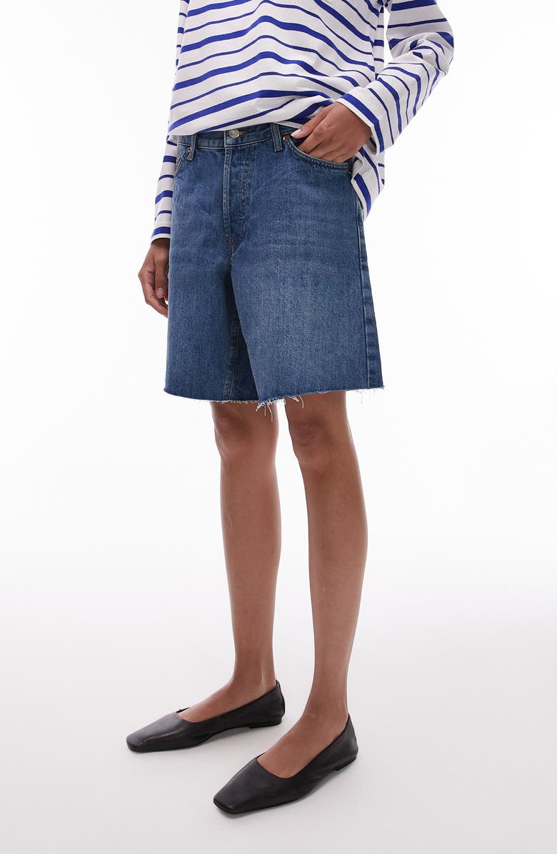 Topshop Loose Fit Raw Hem Cutoff Denim Shorts, Alternate, color, Medium Blue