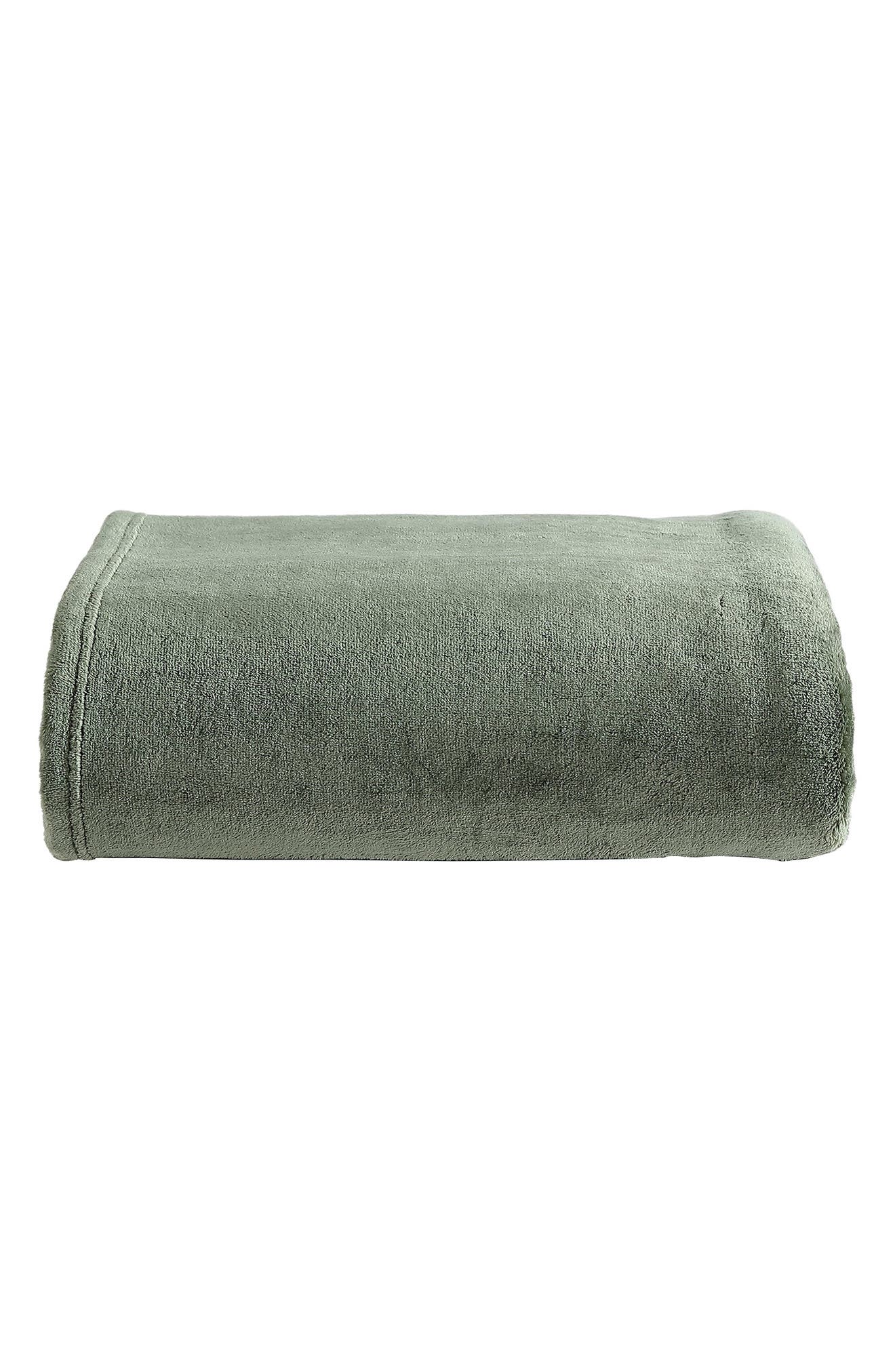 Eddie Bauer Ultra Lux Plush Solid Throw Blanket