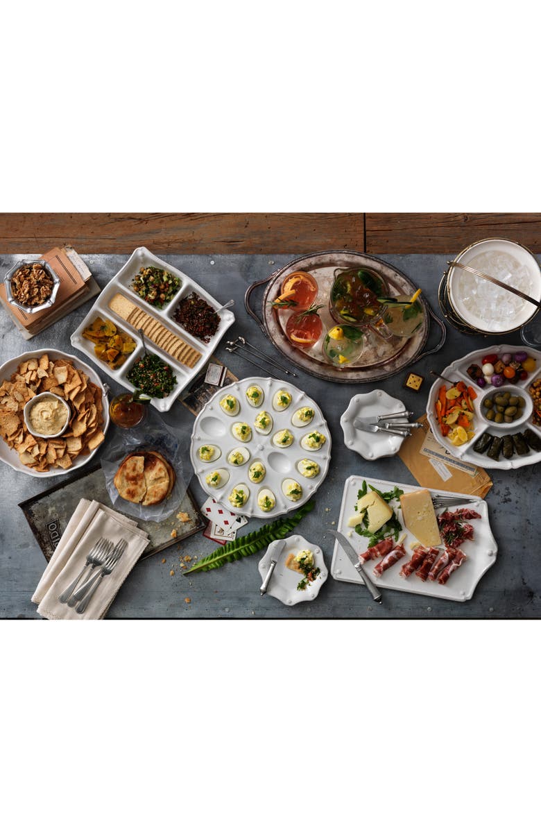 Juliska
Berry and Thread
Chips
Dip Serving Bowl, Alternate, color, Whitewash