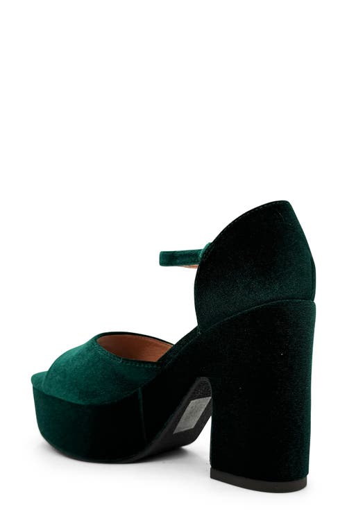 Chelsea Crew Quill Sandal In Green Velvet