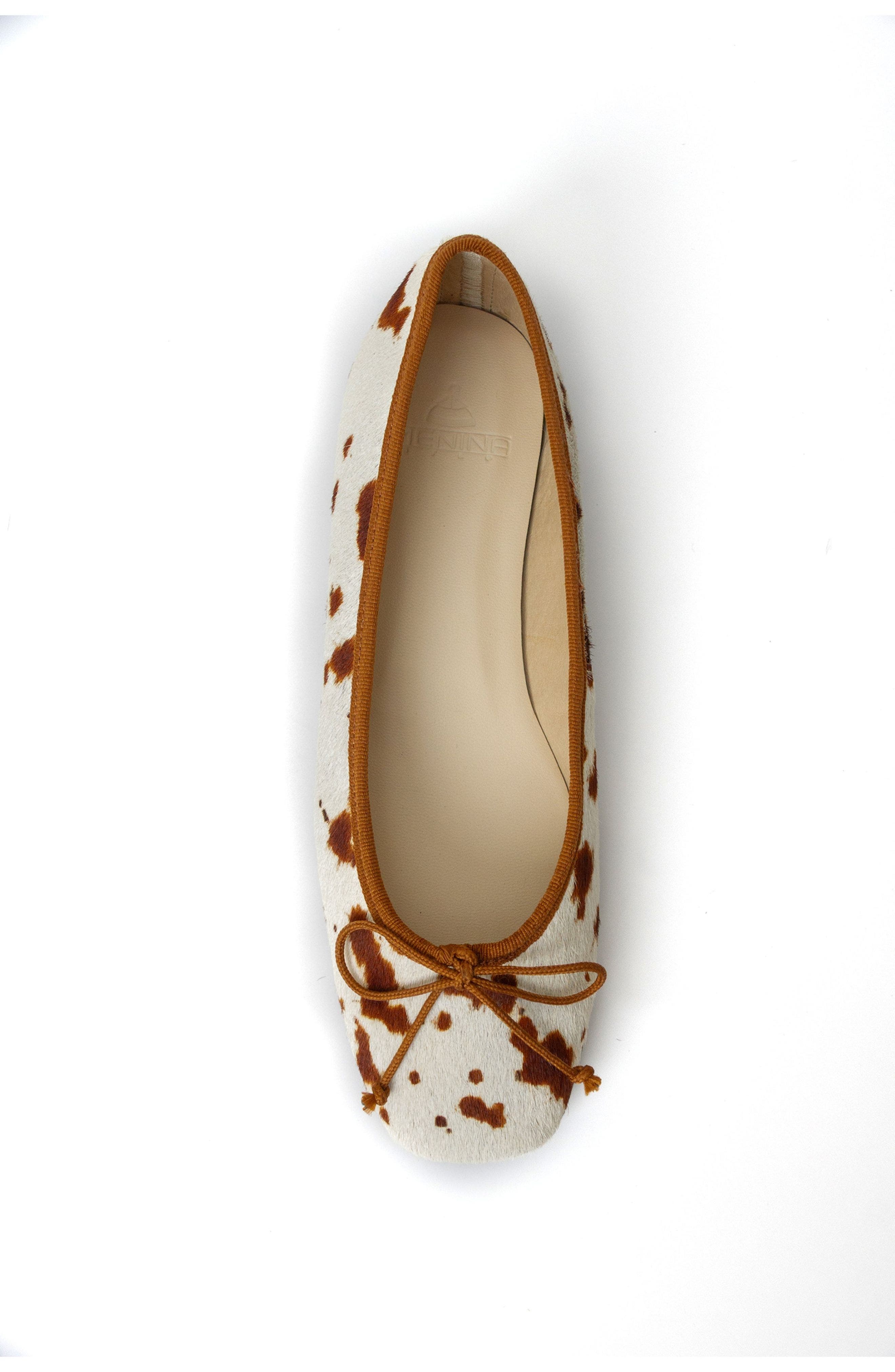 Menina Step Sandrine Ballet Flat, Alternate, color, Brown/White