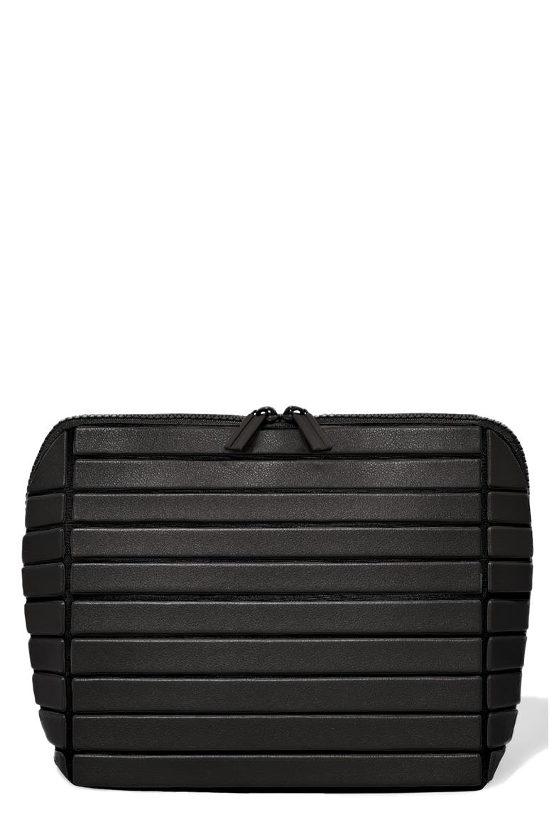 The Medium Traveller Toiletry Kit, Main, color, ONYX