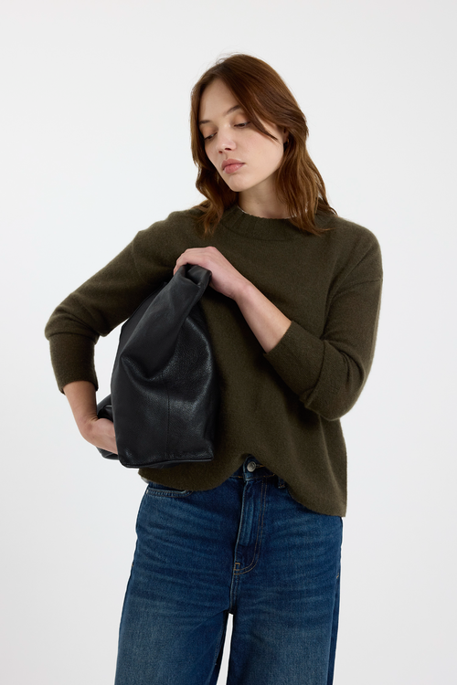 Brodie Pure Cashmere Pearl Crew Neck 100% Cashmere Sweater In Green