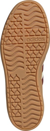 VL Court Bold Sneaker