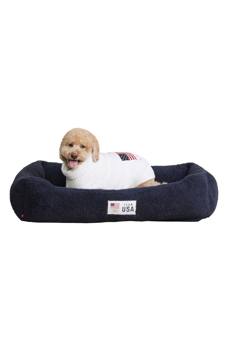 Barefoot Dreams<sup>®</sup> CozyChic<sup>®</sup> Flag Pet Bed, Alternate, color, Indigo