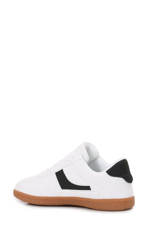 Lily Gum Sole Sneaker (Women)