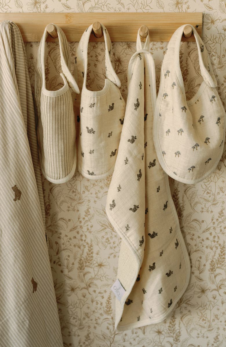 Oilo Assorted 2-Pack Organic Cotton Muslin Bibs, Alternate, color, Eggshell