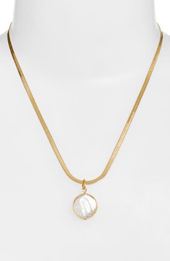 Serina Pendant Necklace