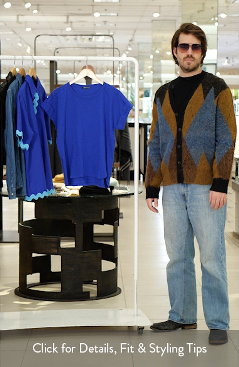 High-Low Hem Cuffed T-Shirt, sales video thumbnail