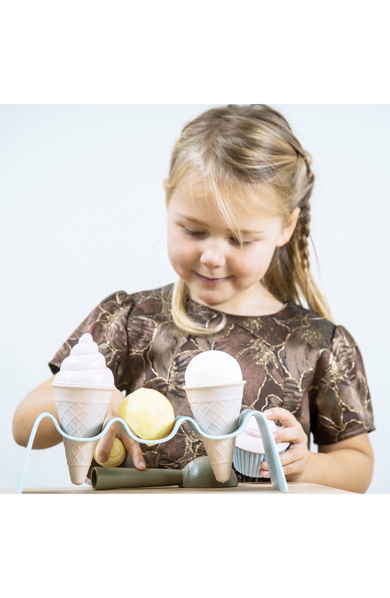 Dantoy BIO Ice Cream 
Cupcake Food Playset, 15 Pieces, Alternate, color, Multicolored