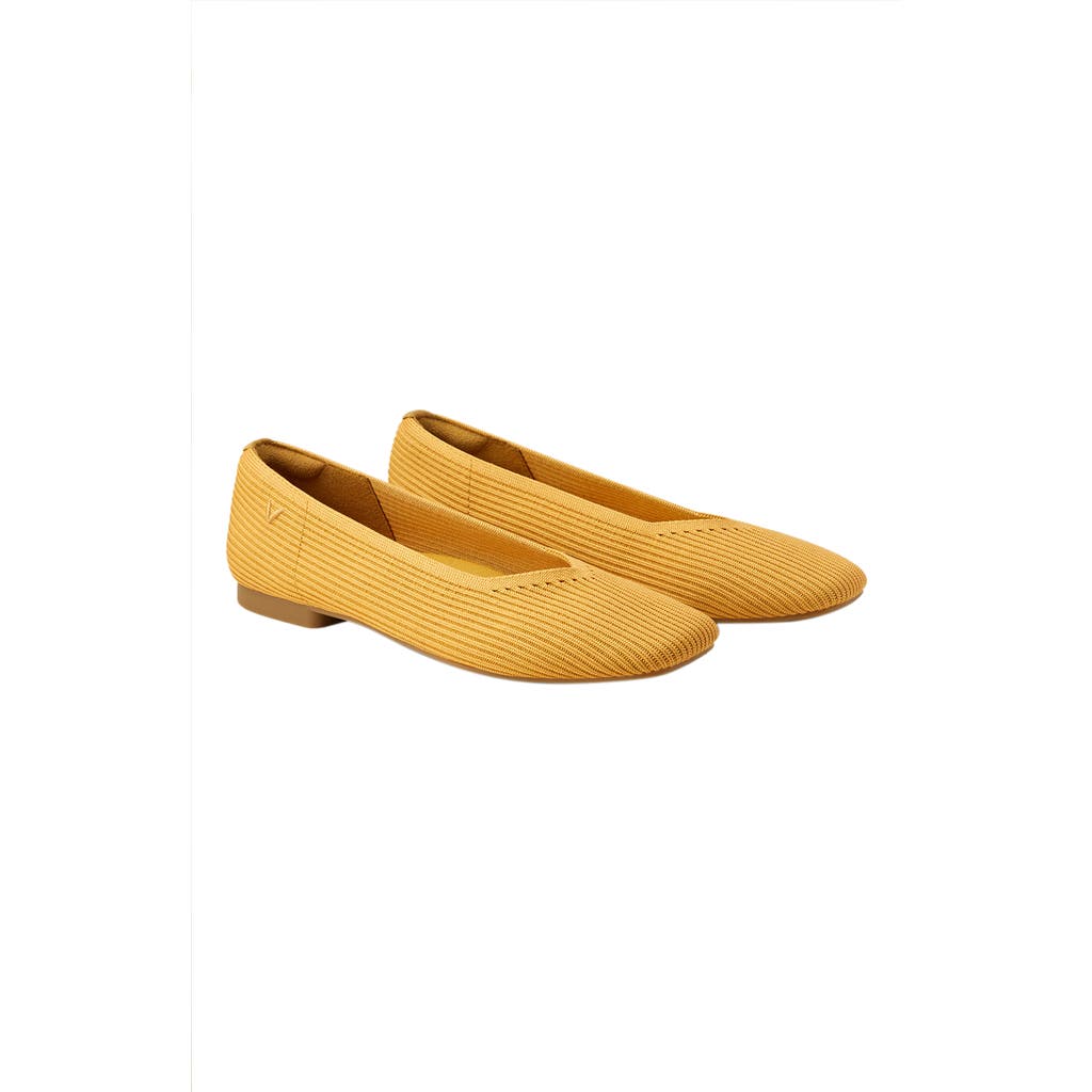 Vivaia Square-toe V-cut Flats