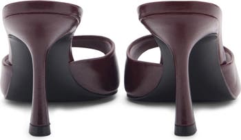 Pointed Toe Slide Sandal