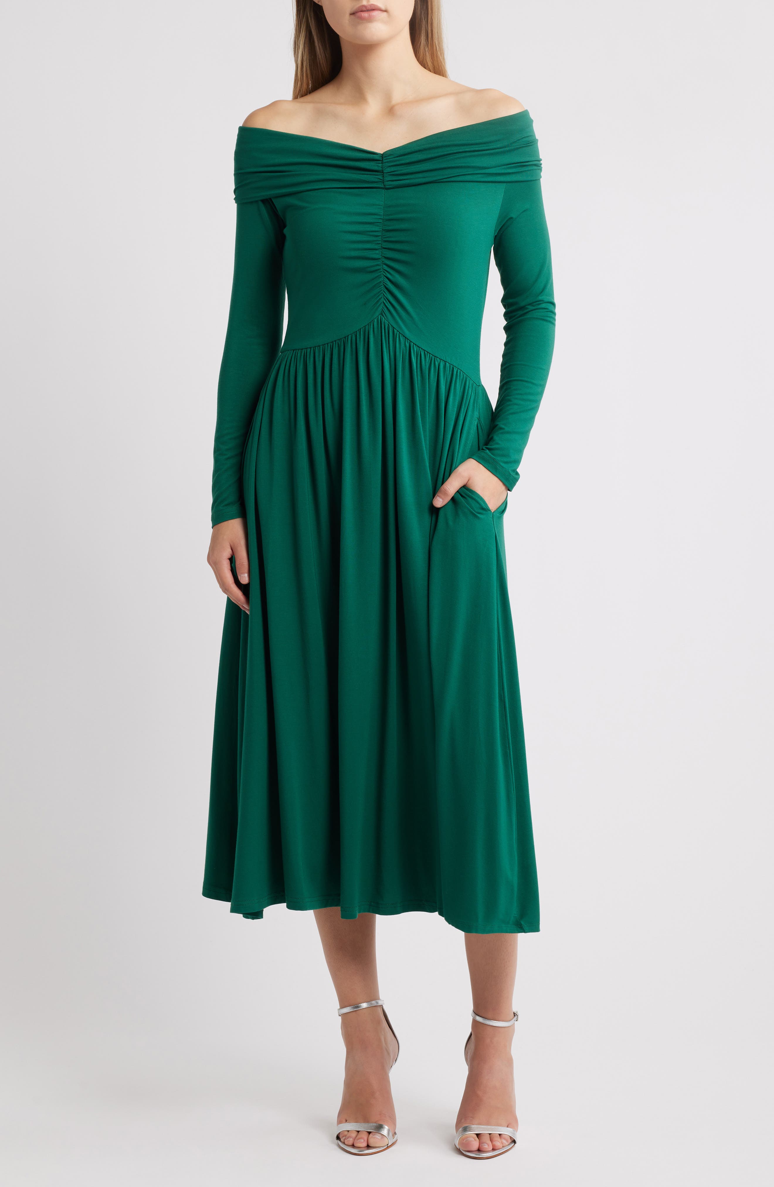 GREEN