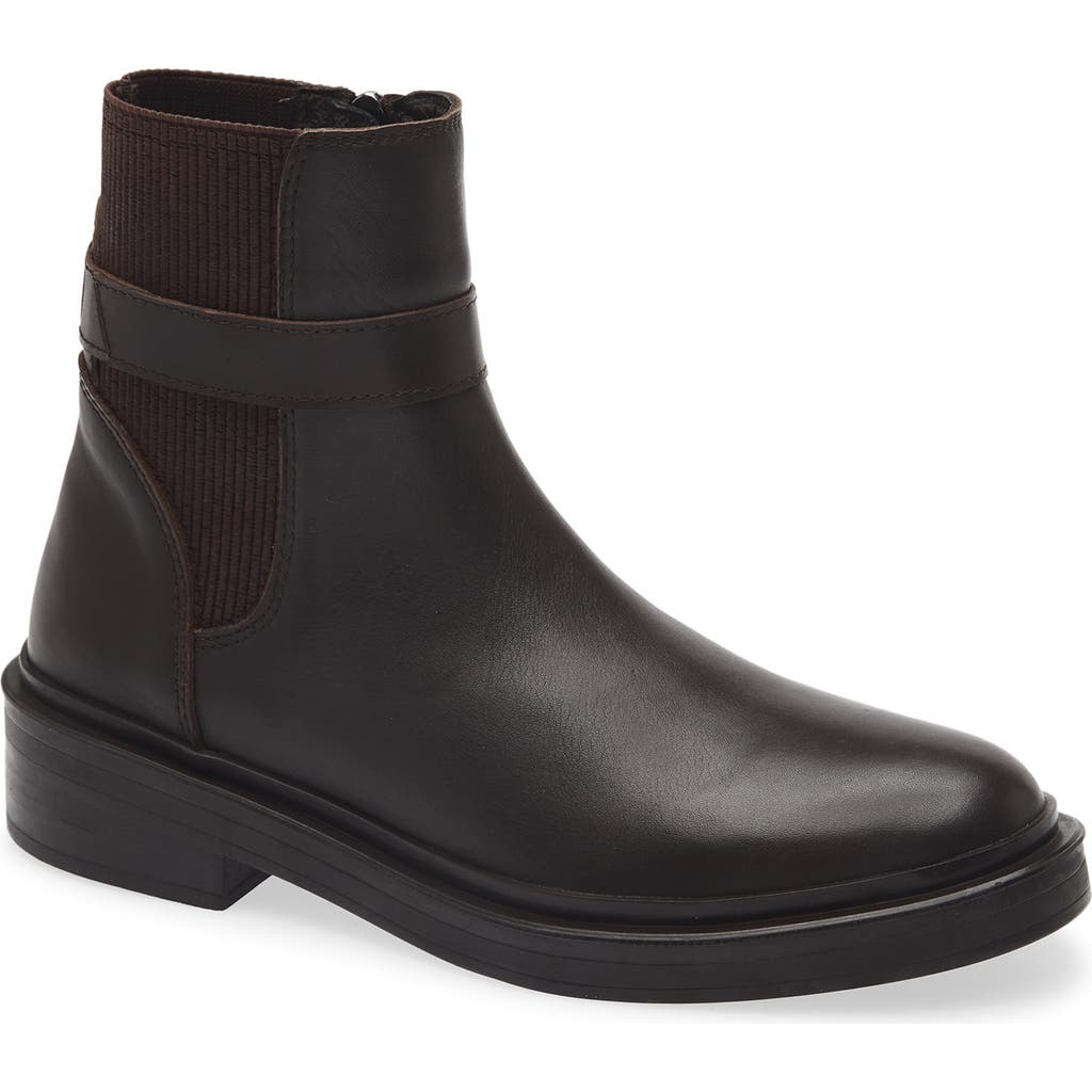 La Canadienne Lily Chelsea Boot In Brown