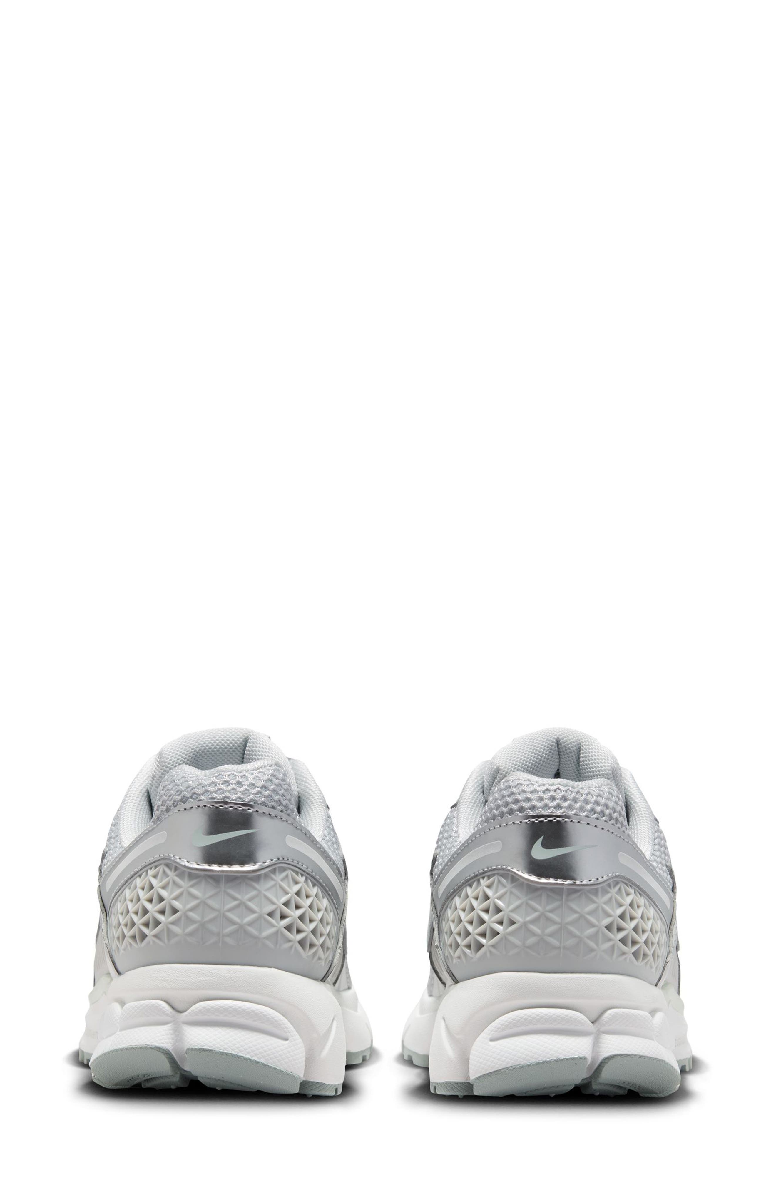 Zoom Vomero 5 Sneaker, Alternate, color, GREY FOG/ OFF WHITE/ SPRUCE