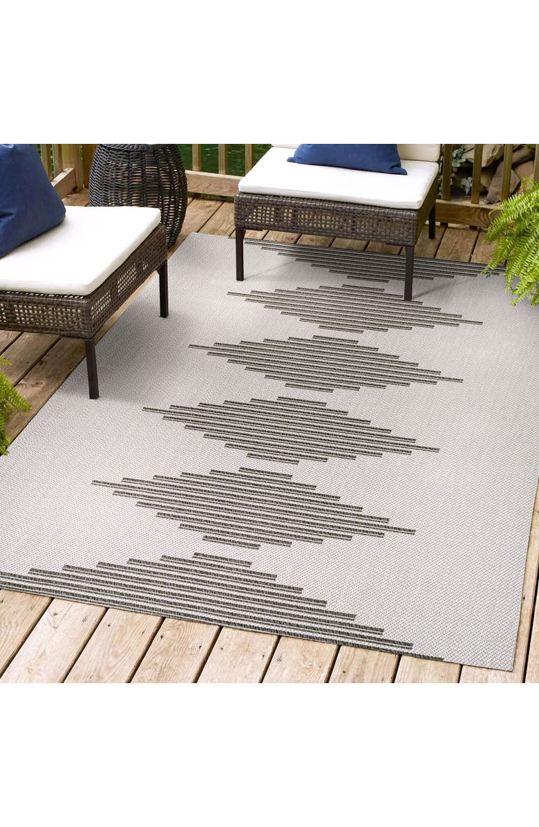 JONATHAN Y Vinales Diamond Stripe Indoor/Outdoor Area Rug, Alternate, color, Light Gray/Black