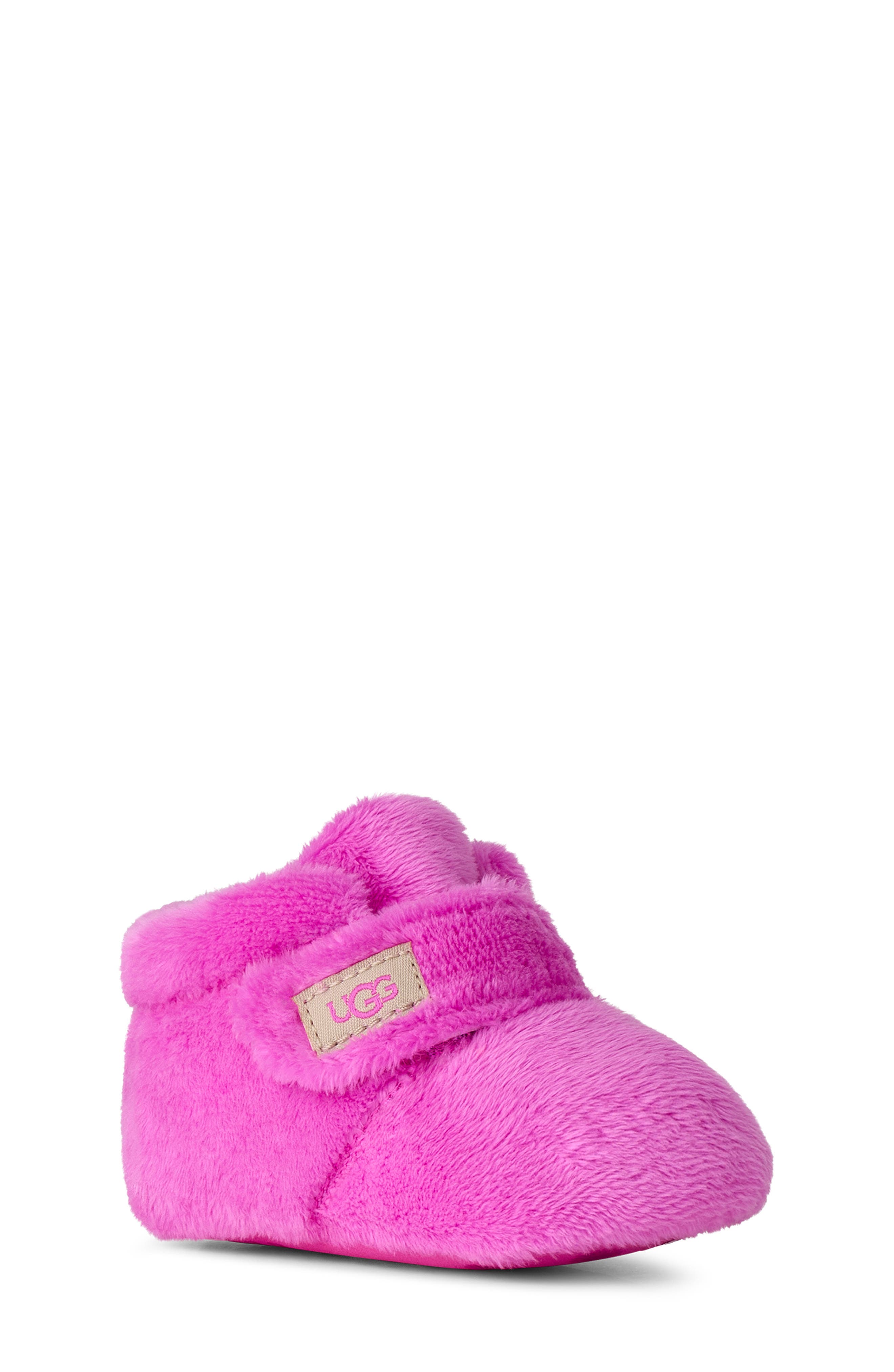 BRIGHT FUCHSIA