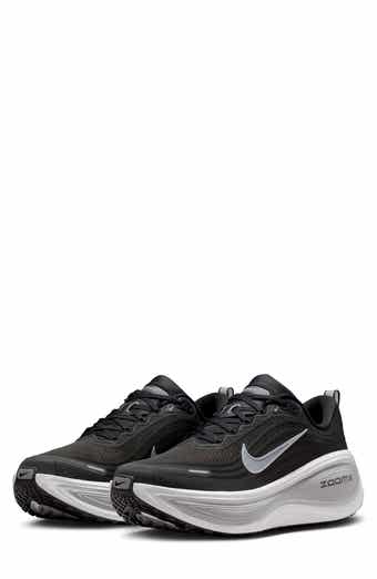Vomero Plus Running Shoe