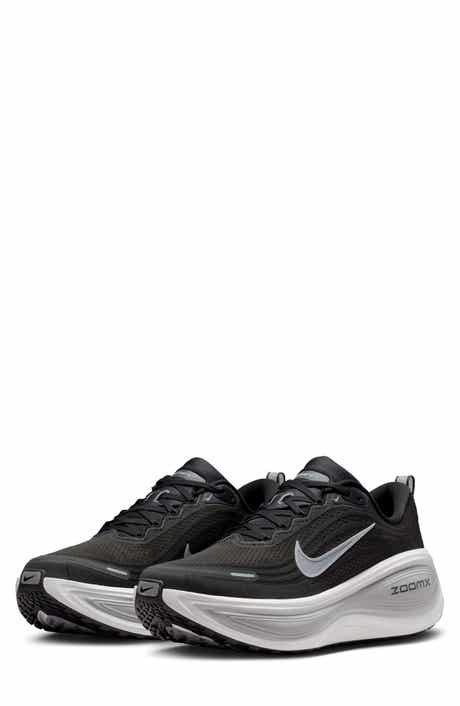 Vomero Plus Running Shoe