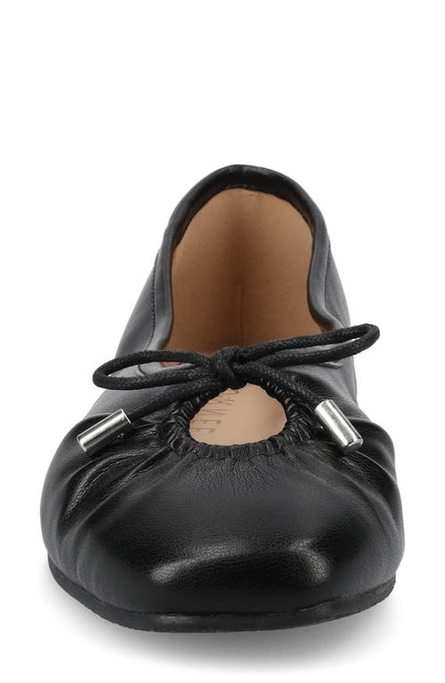 Journee Collection Callee Keyhole Square Toe Flat In Black