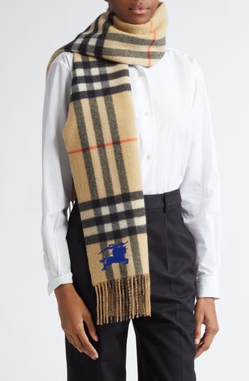 Burberry Equestrian Knight Design Check Reversible Fringe