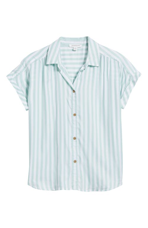 Beachlunchlounge Darby Short Sleeve Button-up Shirt In Pond Green