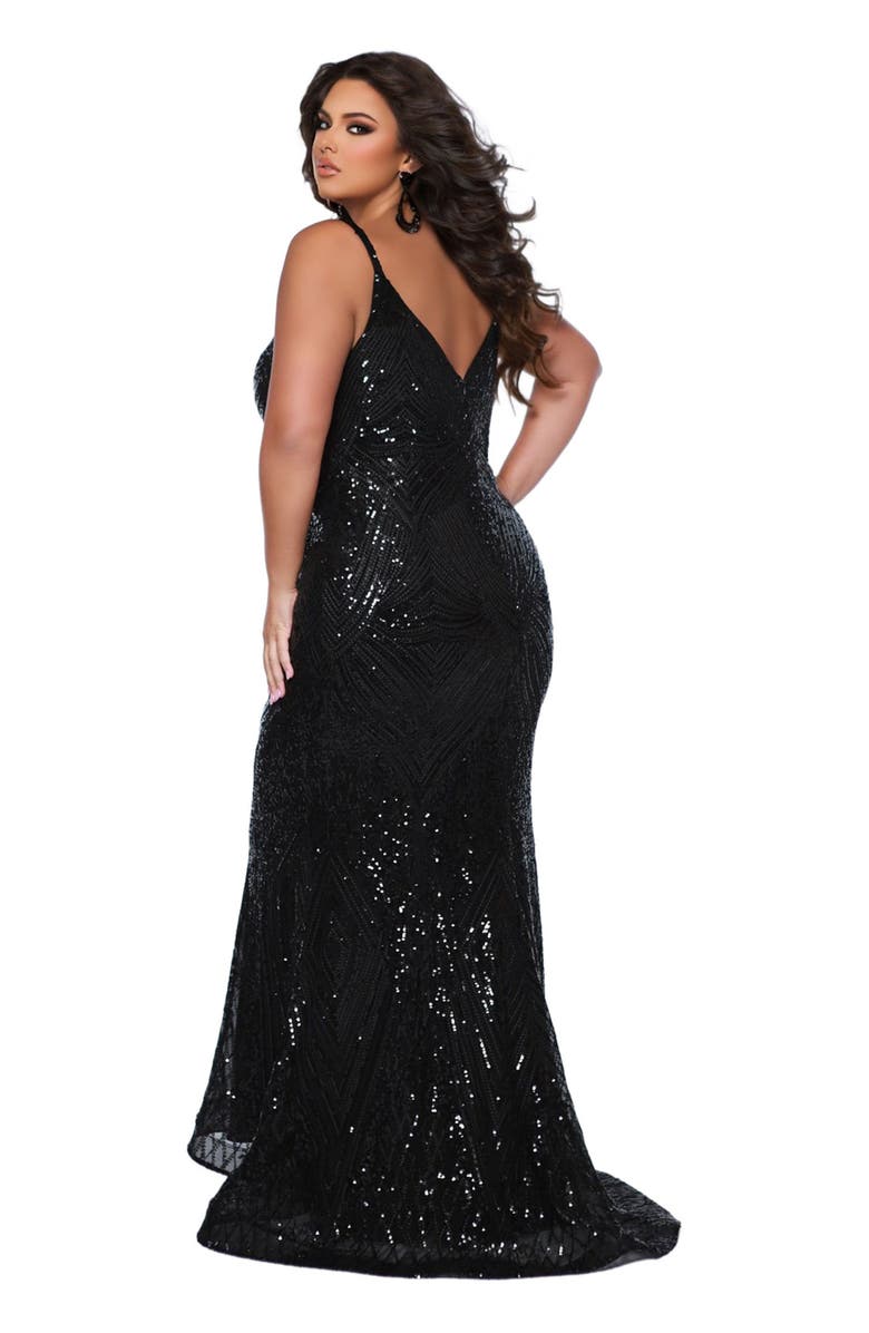 Sydney's Closet Fitted V-neck Spaghetti Strap Plus Size Evening Gown, Alternate, color,