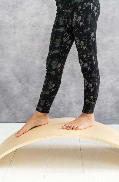 Laree + Co Tie-dye 2-piece Pajama Set In Onyx