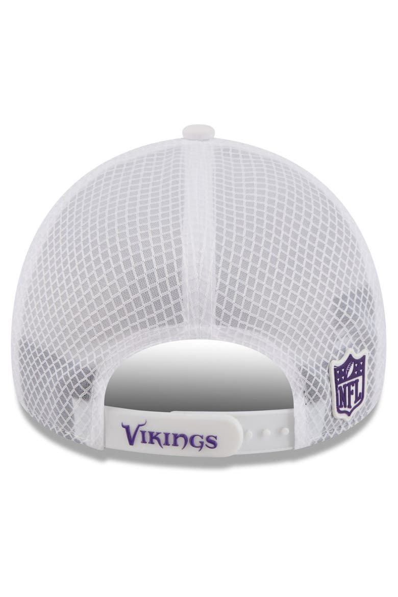 Men's New Era White Minnesota Vikings 2026 Sideline Apex 9FORTY Adjustable Trucker Hat, Alternate, color, White