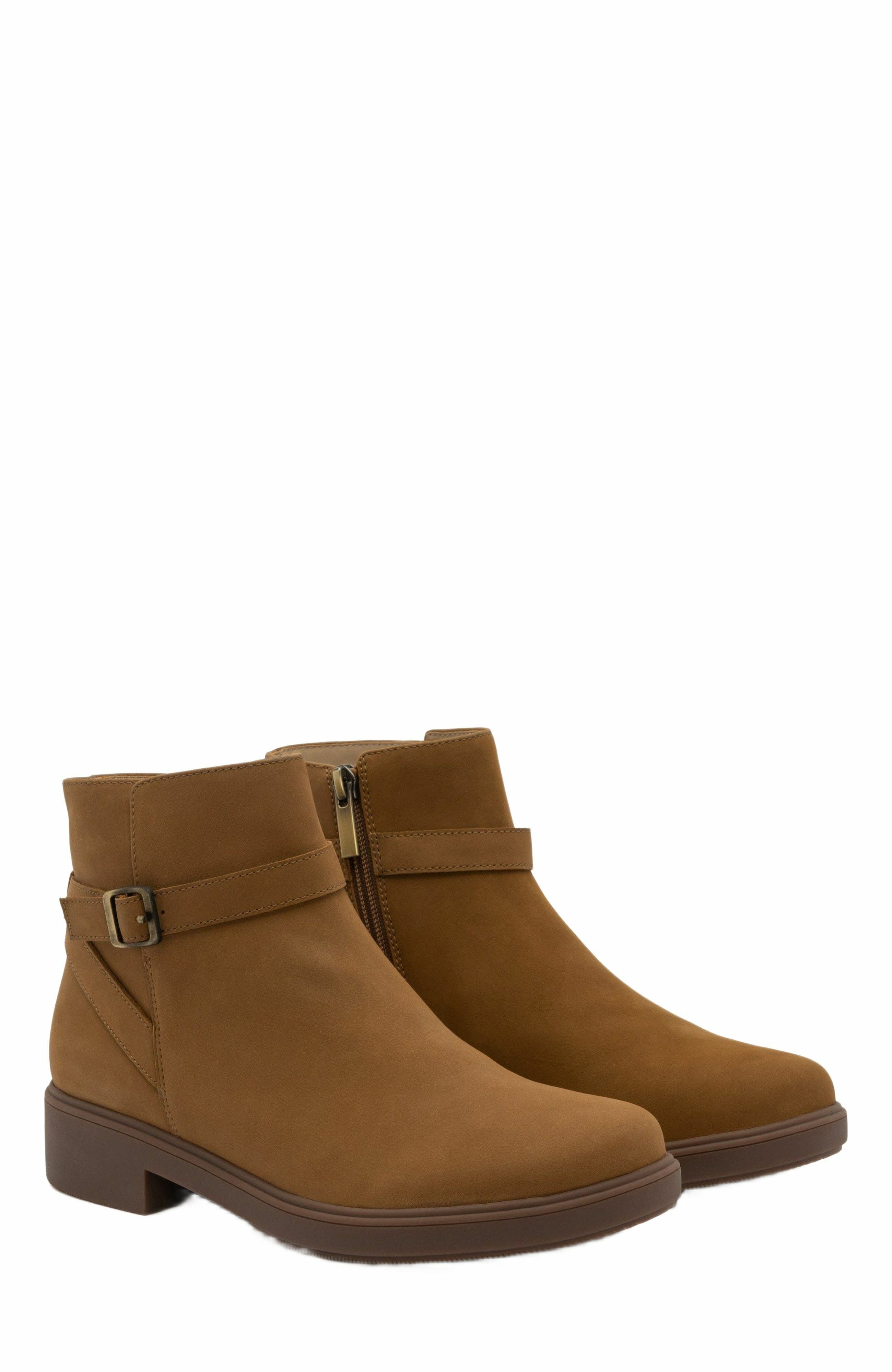 Compass Buckle Boot, Alternate, color, Tan Nubuck - Regular