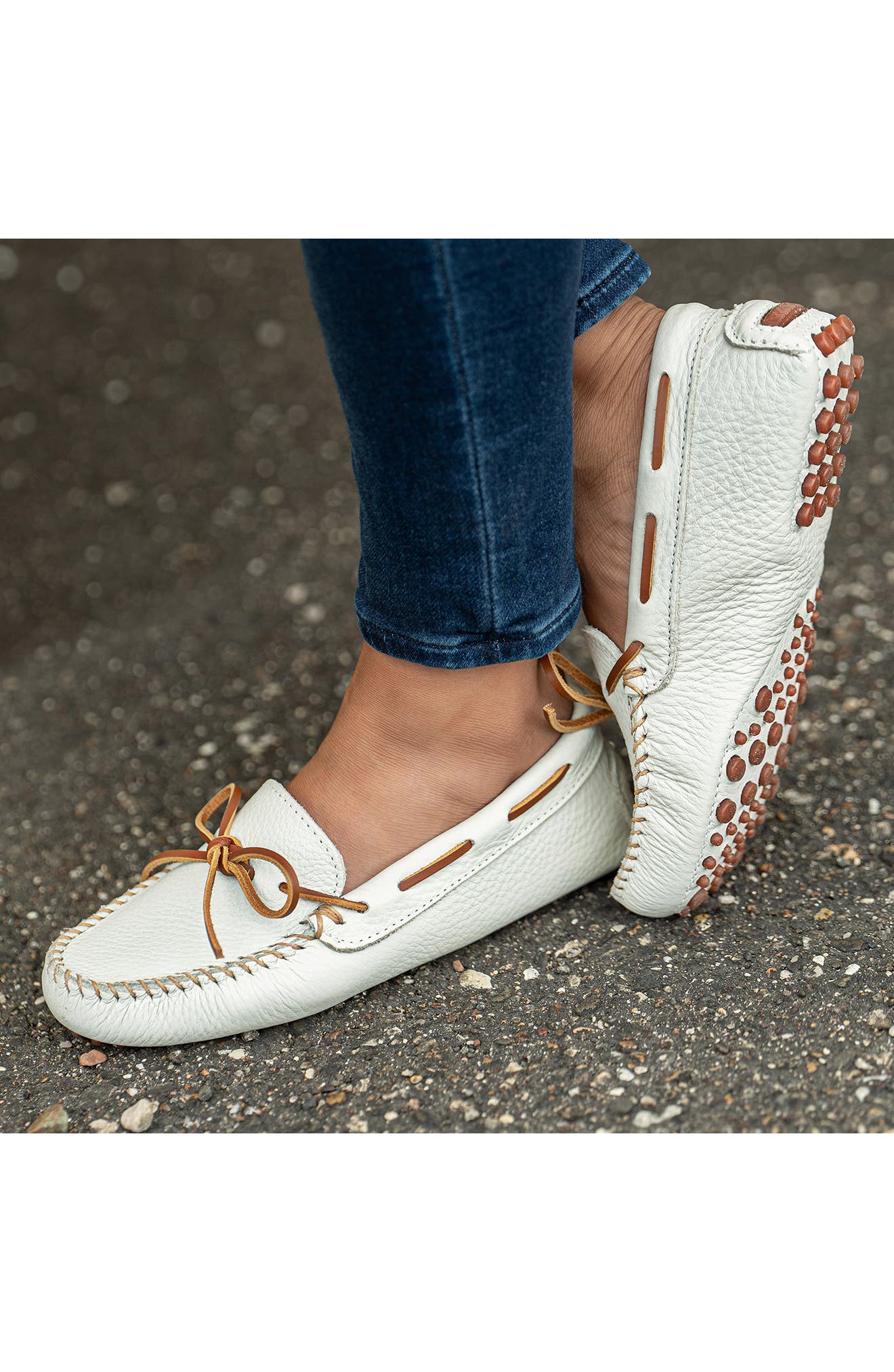 Minnetonka Classic Driving Shoe, Alternate, color, Off White