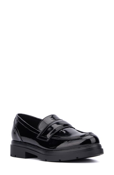 Abbey Faux Leather Loafer (Women)