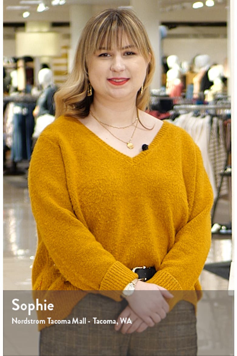 Colette Crop Flare Jeans video