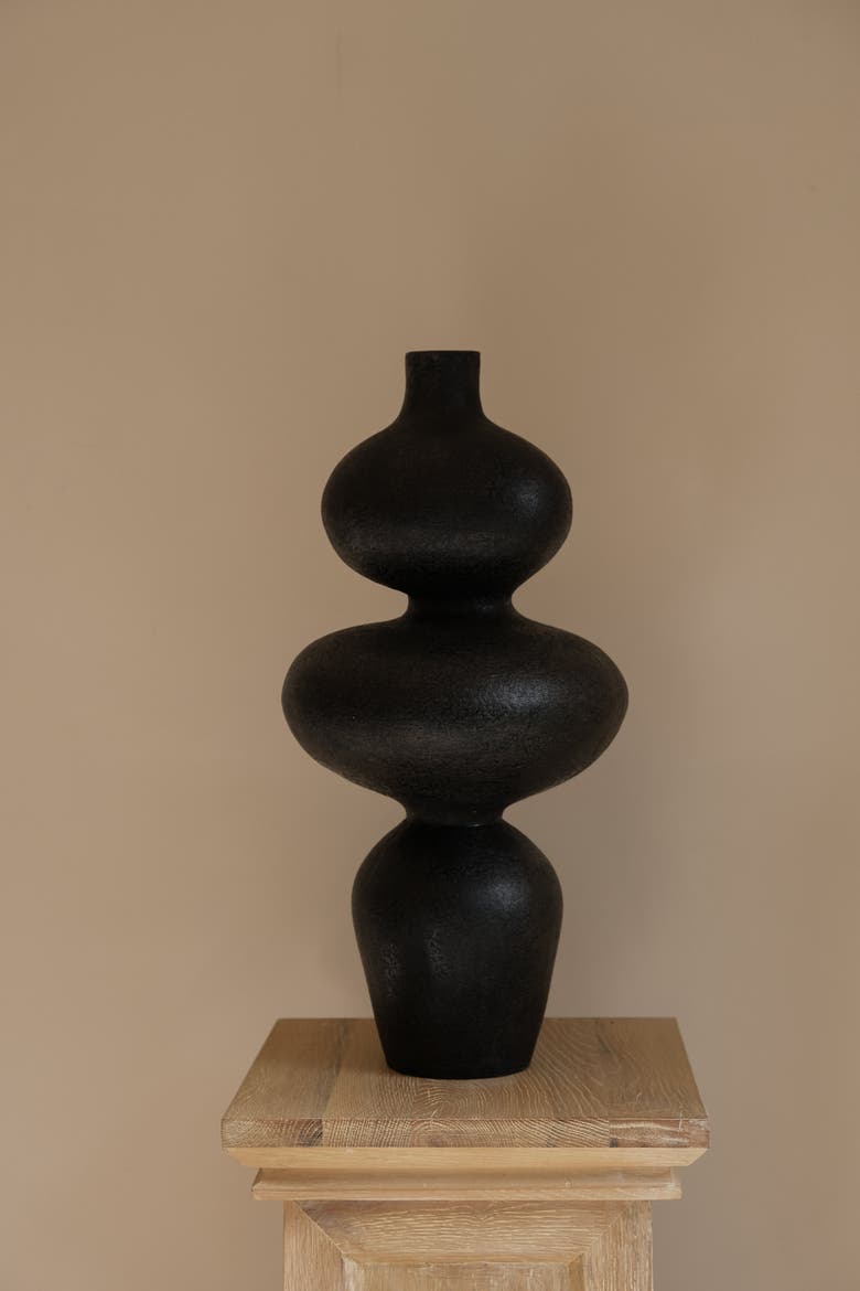 Sewu Vessel, Alternate, color, Charcoal