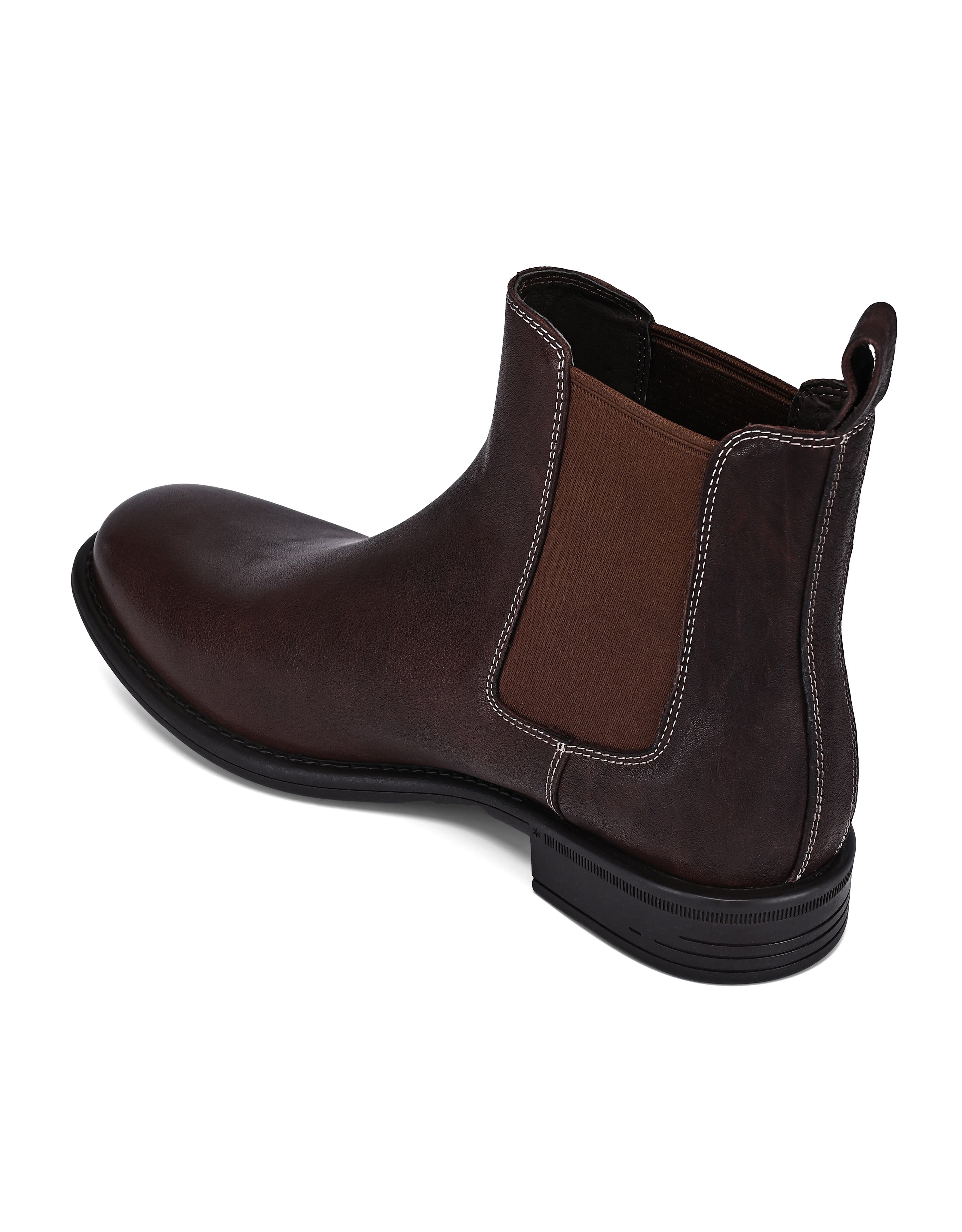 Classic Genuine Leather Versatile Everyday Chelsea Boot, Alternate, color, Coffee