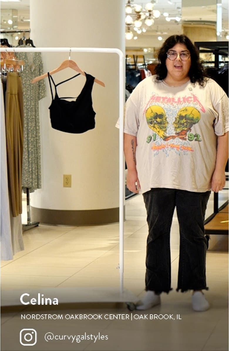 Sculpt Strappy Sports Bra, sales video thumbnail