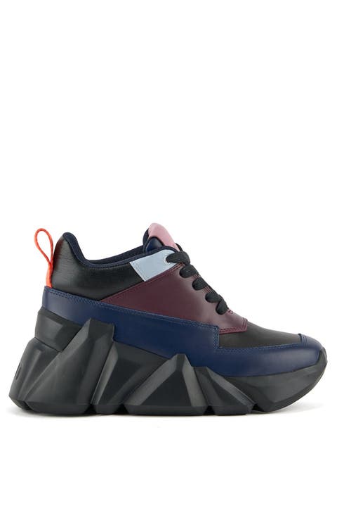 Space Kick Max Sneaker