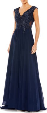 Mac Duggal Appliqued Cap Sleeve Bodice Flowy Gown