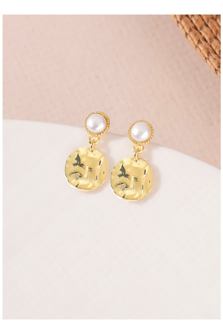 Freshwater Pearl Stud Earrings, Alternate, color, WHITE