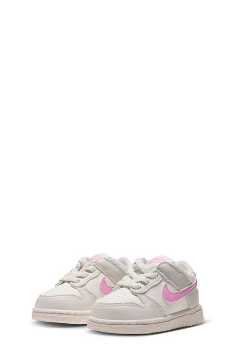 Kids' Dunk Low Basketball Sneaker
