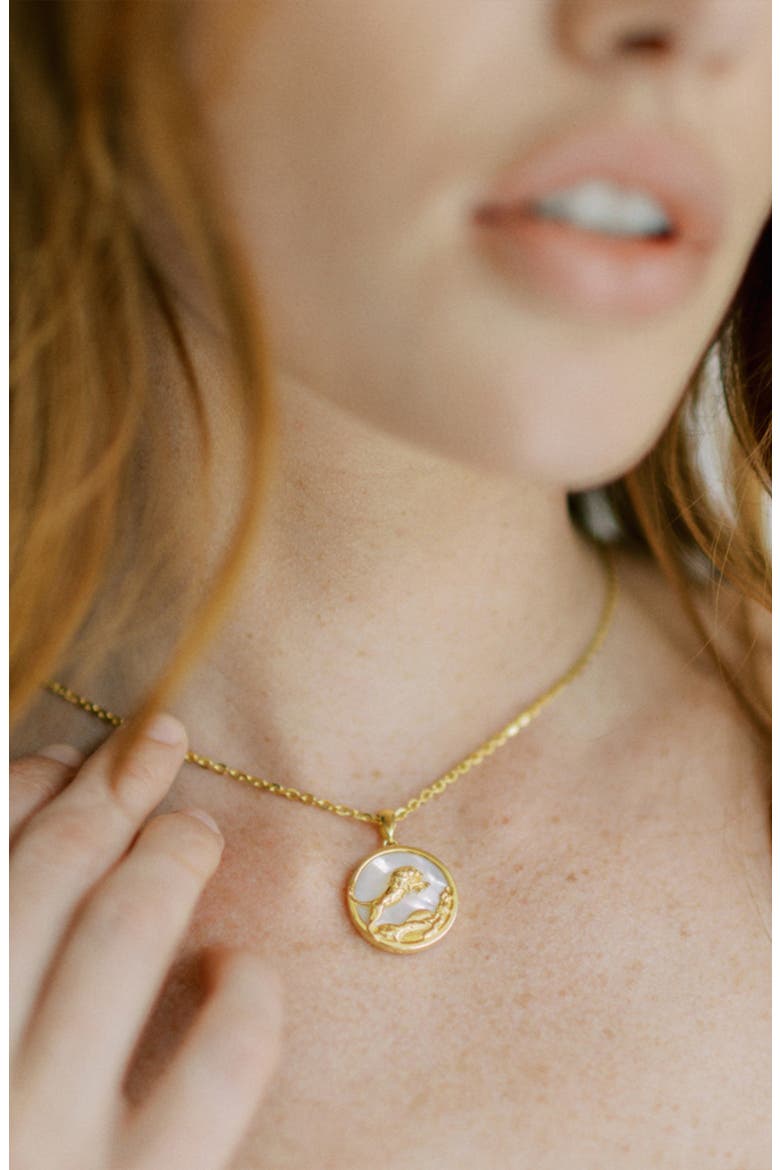Zodiac Pendant, Alternate, color, Leo